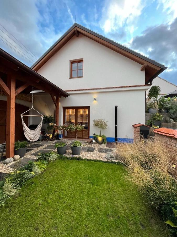 Bb Apartment Dolni Bojanovice